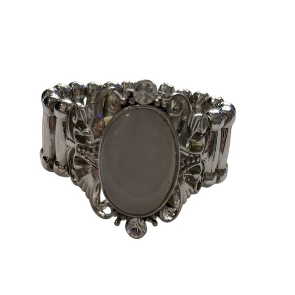 Jewelry - Silver Tone Stretch Ring With Light Colored Stone & 2 Rhinestones Women's OS